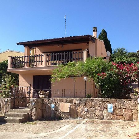 Appartamenti Le Primule Golfo Aranci Exterior foto